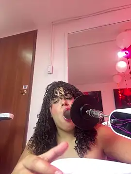 Saray__cloverr webcam