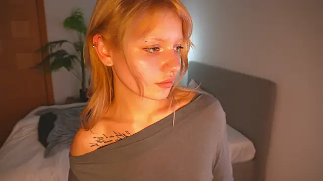 naomirosy - NaomiRosy's free webcam - UK Sex Cams