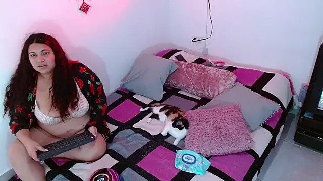 girl_milk2 - Girl_milk2's free webcam