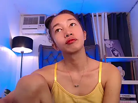 Sweet_kittyxx webcam