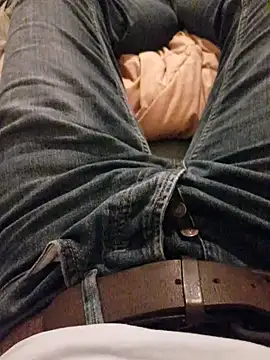 GentlemanMoney_ webcam