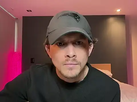 mcklister_kinky_feets webcam