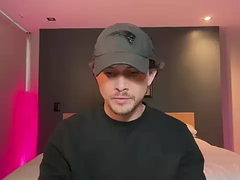 mcklister_kinky_feets webcam