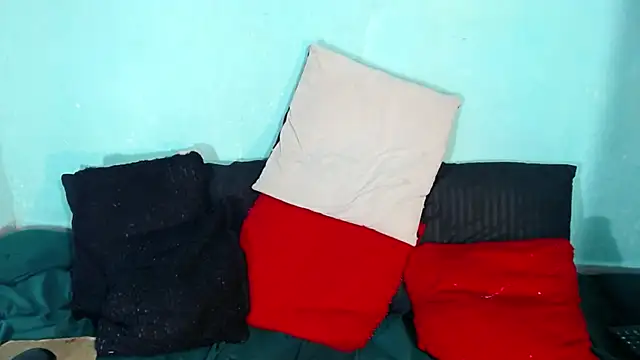 ariatnaanddilan - Ariatnaanddilan's free webcam - UK Sex Cams