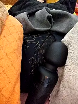 haralushiaaa - Haralushiaaa's free webcam