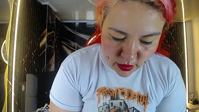 Bruja__Scarlata webcam