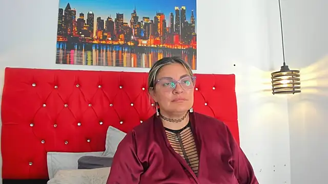 carolinacrus01 - Carolinacrus01's free webcam - UK Sex Cams