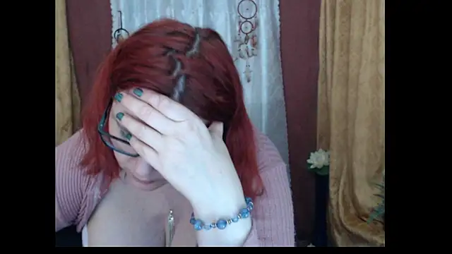 PlayfullMature webcam