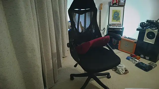 God_Of_ThundeRR webcam