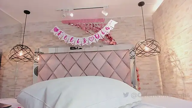 celene_midnight webcam