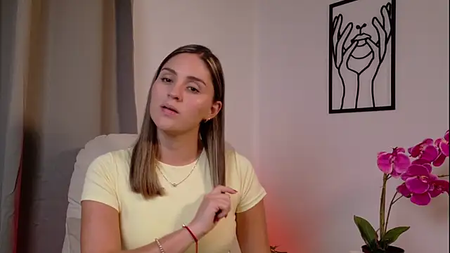 VictoriaNova_ webcam