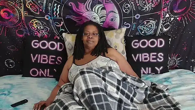 RENAESPLEASUREPALACE webcam