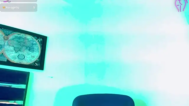 katha_Crawford webcam