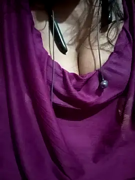 kaviyaponnu0987 webcam