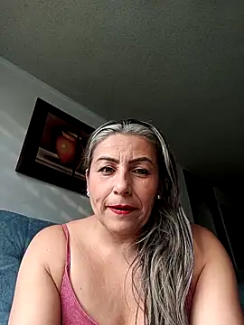 Webcam Model (maynor_1998)  is live.Free join now!