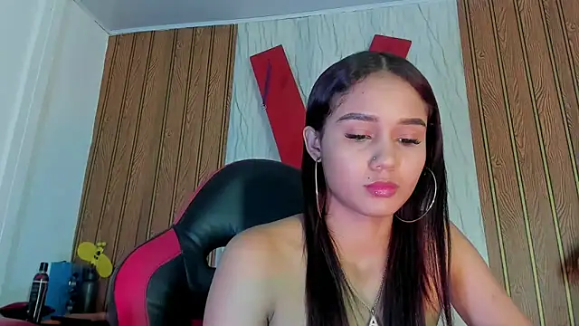 MarianaManzur webcam