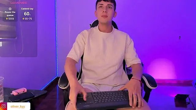 oliver_kyy webcam