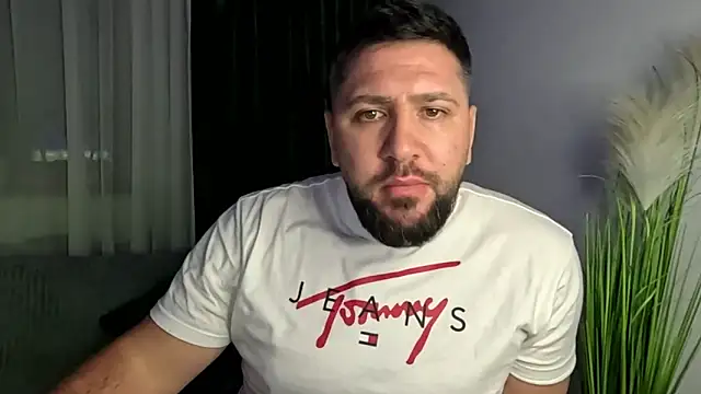 Gold_Alpha_Boy webcam