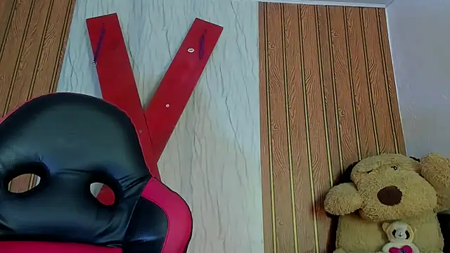 MarianaManzur webcam