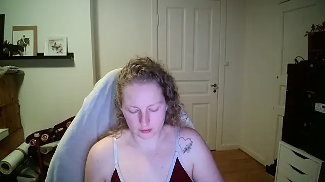 Girlnina-1995 webcam