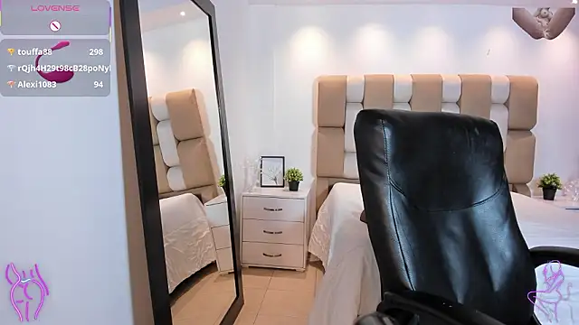 victoria_mooree webcam