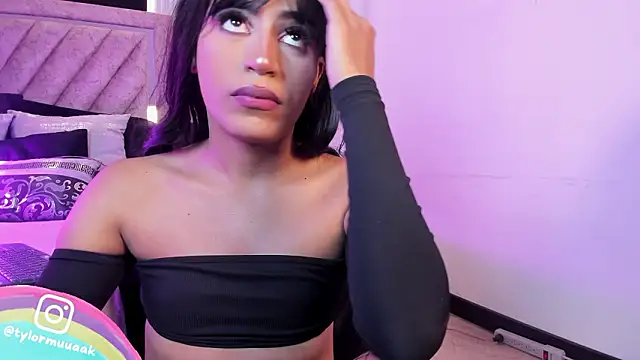 Taylor_Harveey webcam