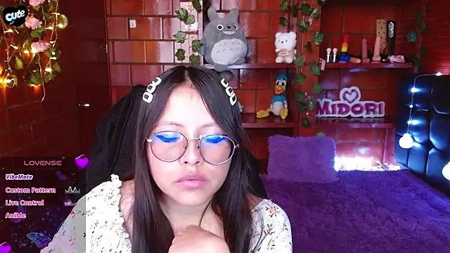 MidoriQuiinn webcam