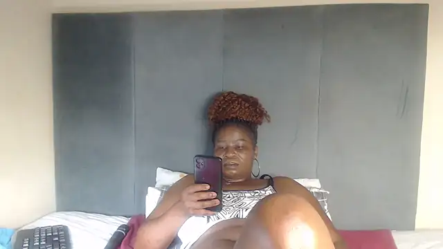Chocolatebae86 webcam