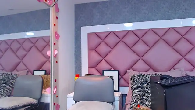 Thegreatonelady webcam