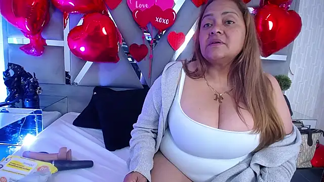 MonzerratBoyer webcam