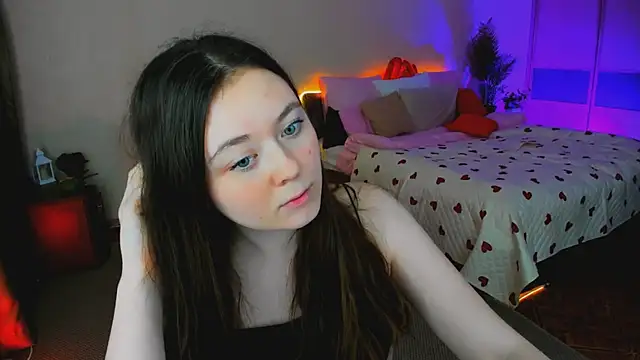 AlluringLookk webcam