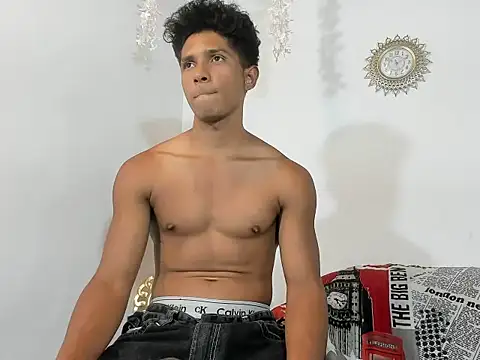 yoel_hot2004 - Yoel_hot2004's free webcam - UK Sex Cams