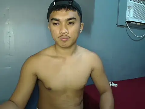 pinoyAdrianneXXX webcam