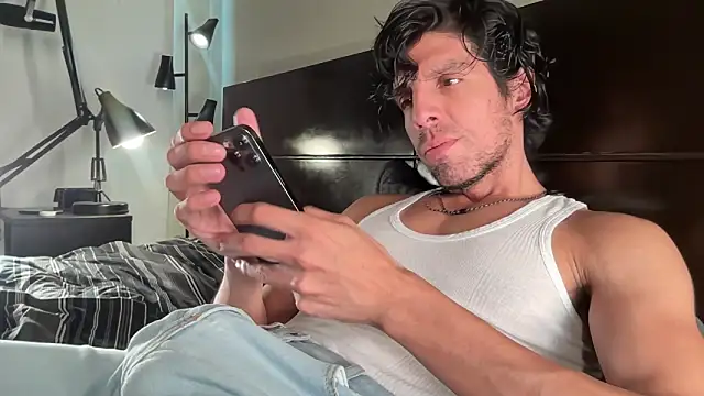 beranco19 - Beranco19's free webcam - UK Sex Cams