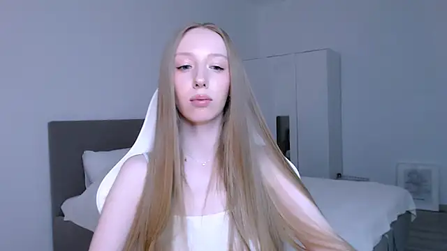 Luna_insniity webcam