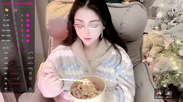 Monica-666888- webcam