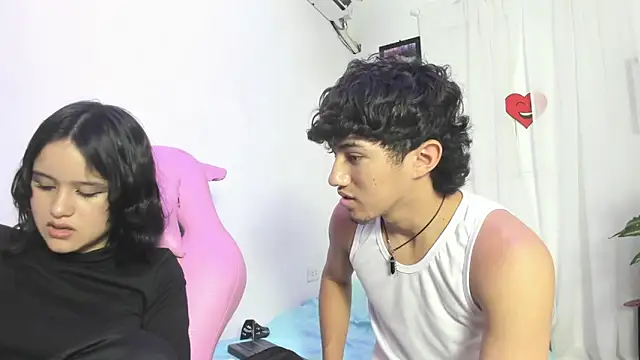 Laura_and_Kevin webcam