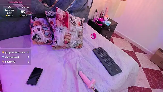 annie_vega17_ webcam