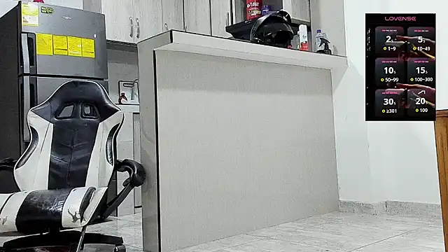 yeremibrowm (M young) - Do you want make me cum ??