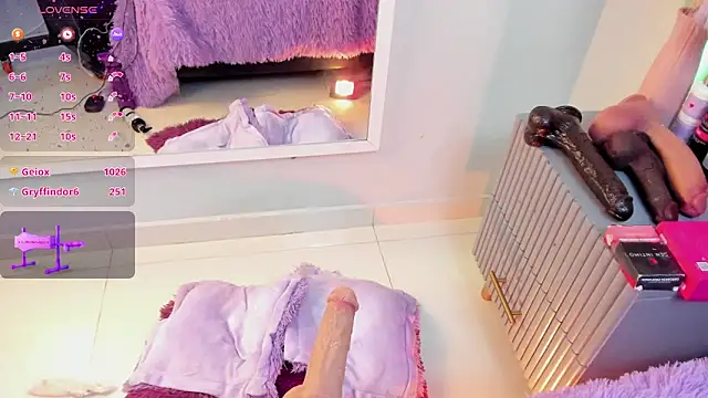 Mia_Valentine_ webcam