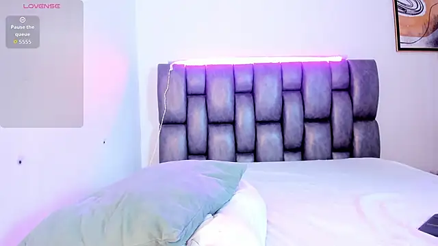 Violet_Anders webcam