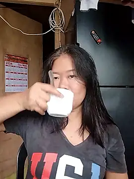 Lovelywoman43 webcam