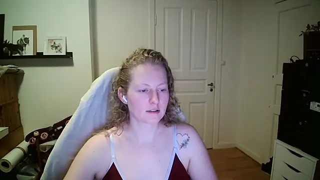 Girlnina-1995 webcam