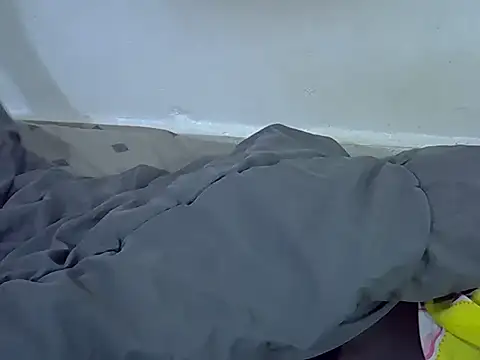 petite_lily2 - Petite_lily2's free webcam - UK Sex Cams