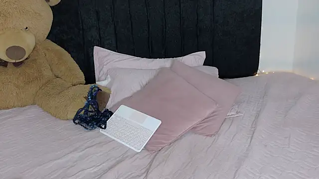 Natashaparker__ webcam