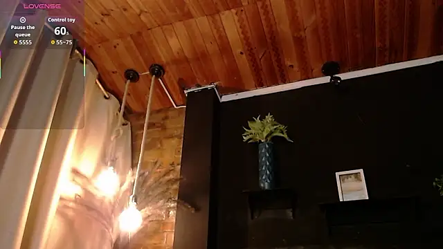 Andrea_secret_ webcam