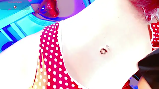AnnaRouseQueen webcam