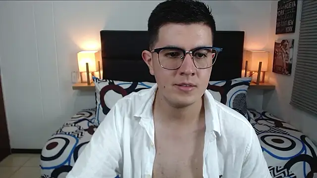 dylan_santiago_ webcam