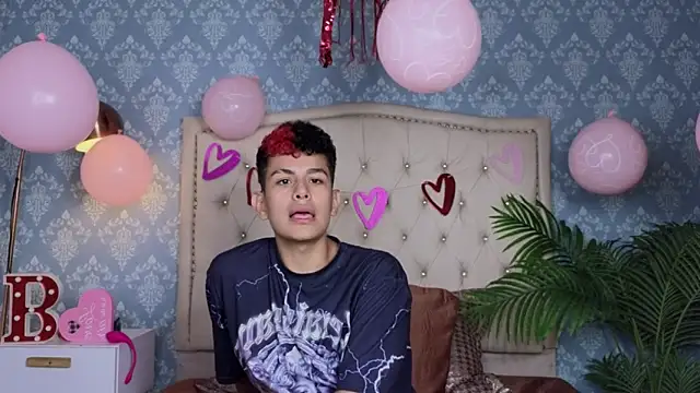 Blakee_Blossom webcam