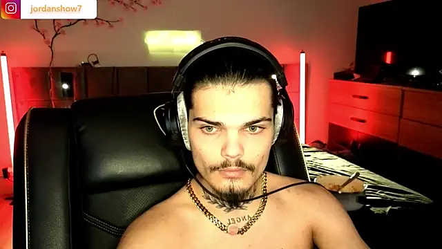 JordanShow webcam